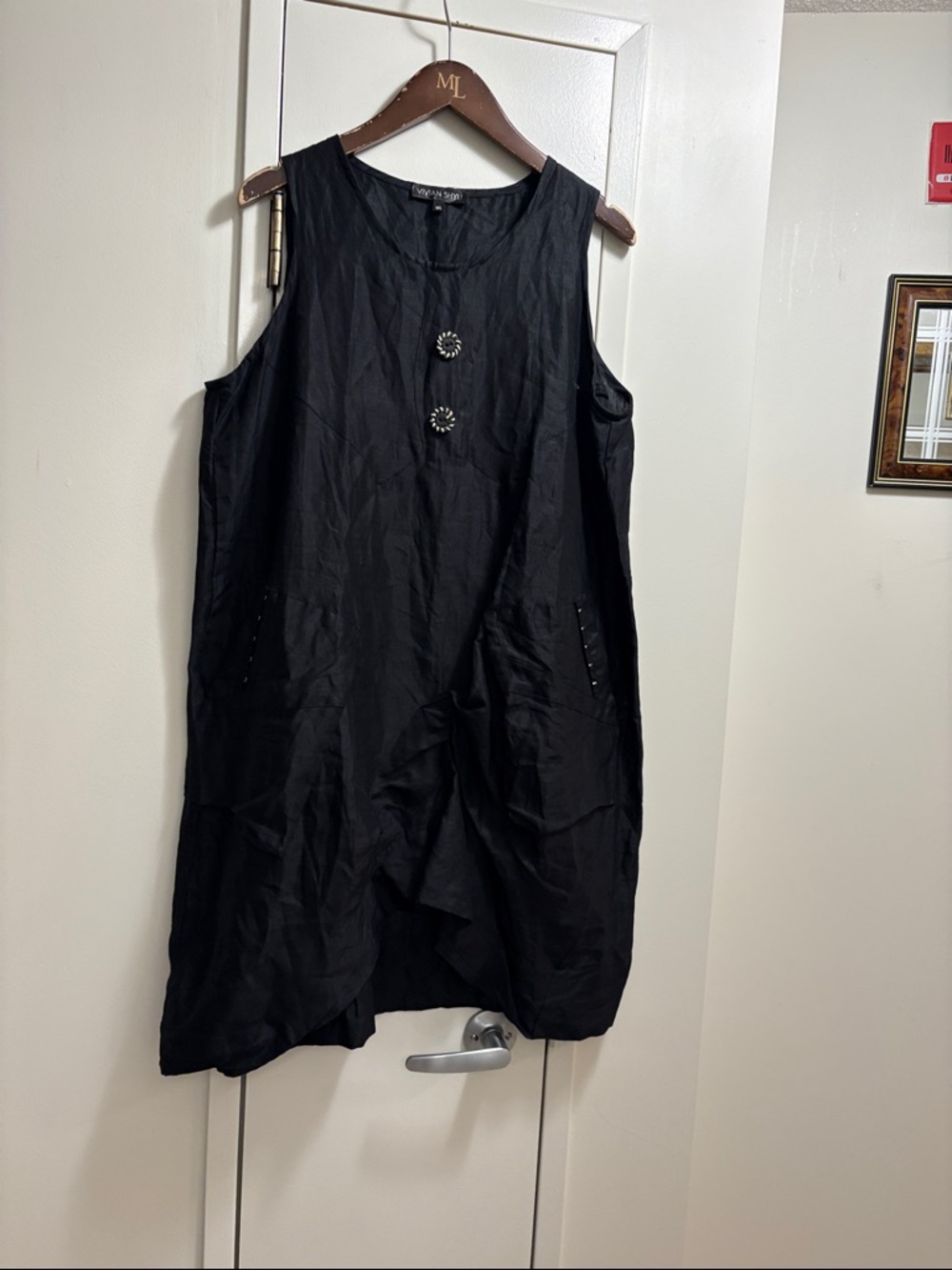 Vivian Shyu Black Sleeveless Button Detail Shift Dress/tunic. NWOT